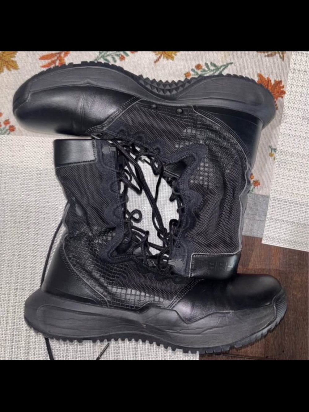 Nike SFB 2 Size 10.5 boots tactical